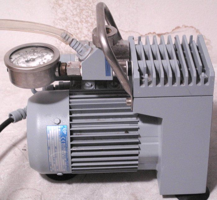 Vacuubrand ME 2SI ME2SI Diaphragm Vacuum Pump  