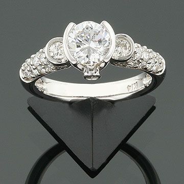 89CT 14KW MOISSANITE & DIAMOND BEZEL PAVE RING  