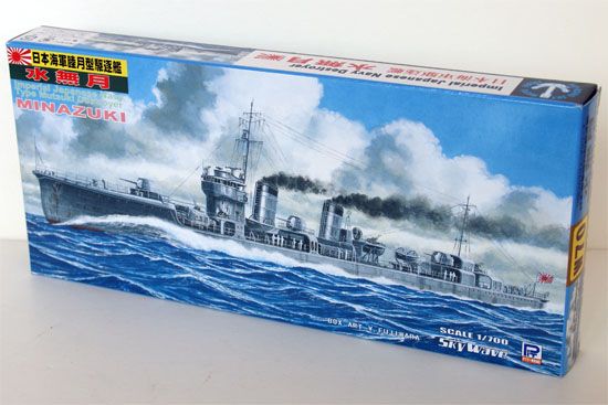 Pit Road Skywave W 70 IJN Destroyer MINAZUKI 1/700 scale kit  