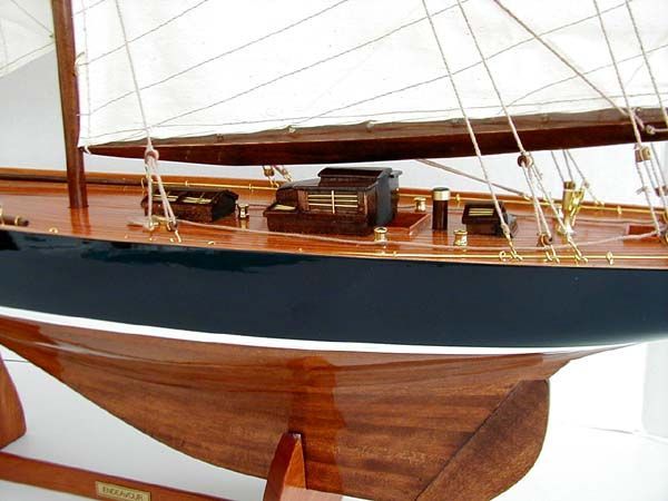 BEST 46 J CLASS ENDEAVOUR SAILBOAT WOOD BOAT MODEL NEW  