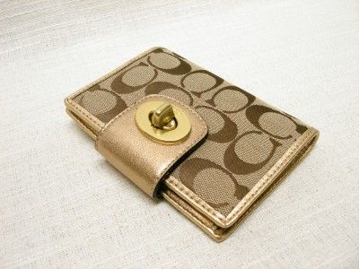 COACH SIGNATURE TURN LOCK MED WALLET 43612 KHAKI GOLD  