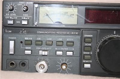 ICOM COMMUNICATIONS RECEIVER IC R71E  