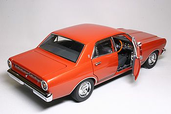 Classic Carlectables 18137 Ford XR GT 1967  