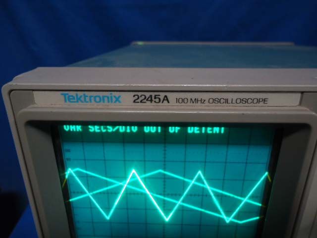 TEKTRONIX 2245A 100MHz OSCILLOSCOPE  