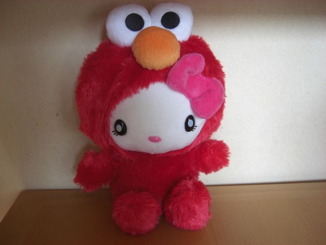 Hello kitty x ELMO x Universal Studio JAPAN Plush Collaboration from 