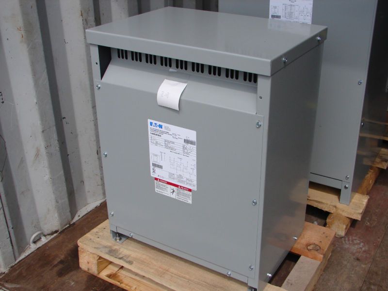 NEW* Eaton V48M28T30EE 30KVA 3PH Dry Type Transformer  