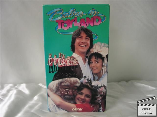 Babes in Toyland VHS Drew Barrymore, Keanu Reeves 023568047287  