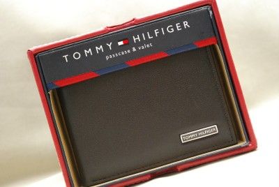 TOMMY HILFIGER MEN LEATHER BROWN BIFOLD PASSCASE WALLET  