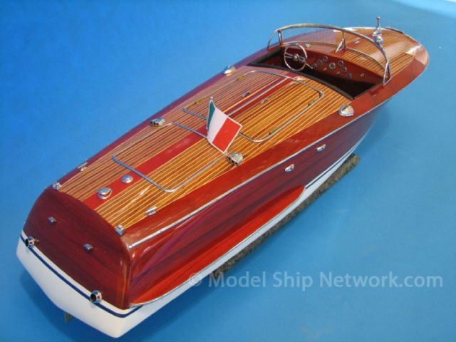 Riva Corsaro 35 Model Powerboat Model Ship NEW  