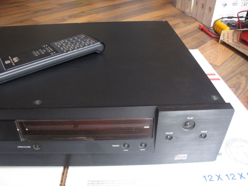 Wadia WT3200 transport CD player  