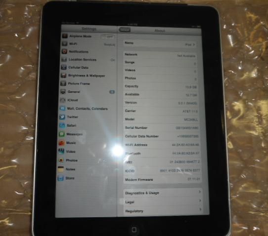 Apple iPad 16GB, Wi Fi + 3G (AT&T), 9.7in   Apple A4   1GHz   Black 