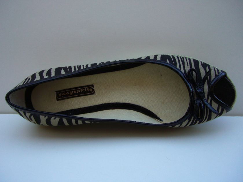 EASY SPIRIT Beige MU/Black Shoes Flats Women Size 8W  