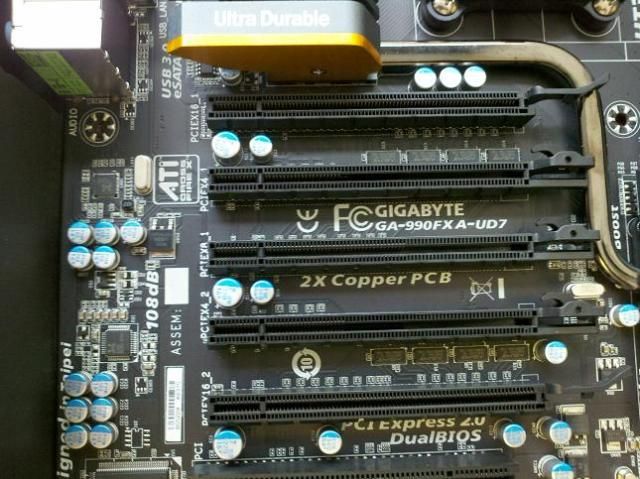GIGABYTE GA 990FXA UD7 AM3+ AMD 990FX SATA 6Gb/s USB 3.0 ATX AMD 