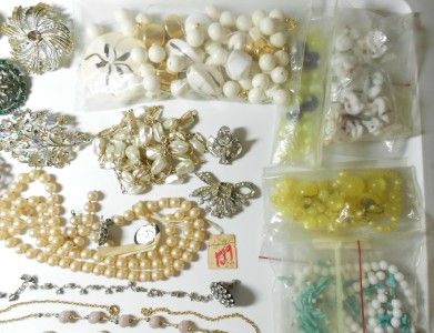 Vintage Jewelry Parts Repair Lot G   Rhinestone Earrings Necklace 