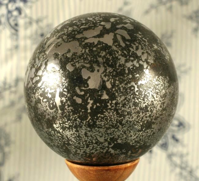 PLATEAU PUTORANO LIKE MESOSIDERITE METEORITE SPHERE  