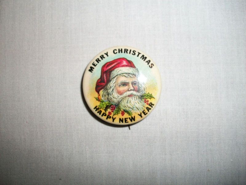 VINTAGE SANTA CLAUS MERRY CHRISTMAS HAPPY NEW YEAR 1 1/2 PINBACK 