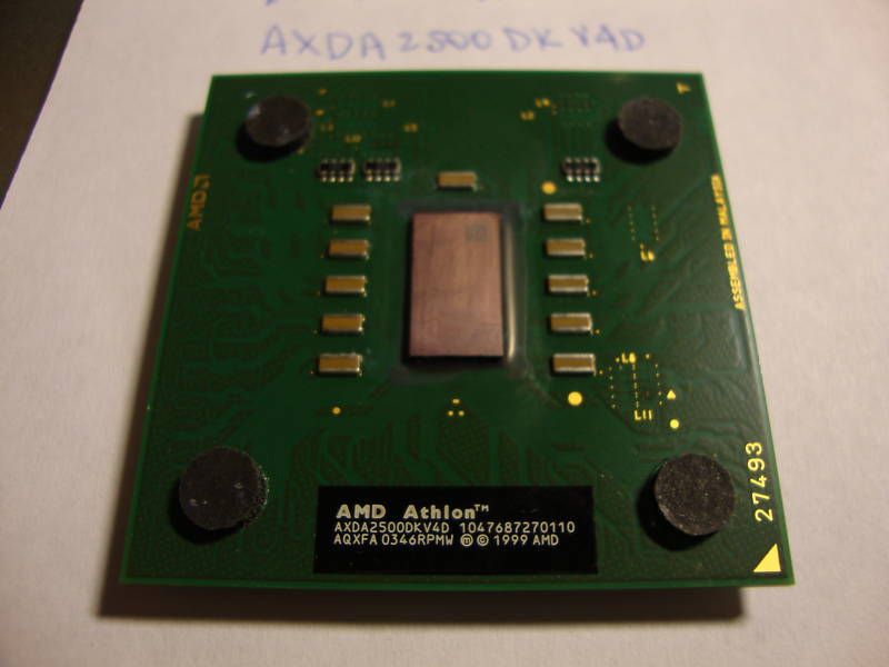 AMD Athlon XP 2500+ Skt A 462 AXDA2500DKV4D  