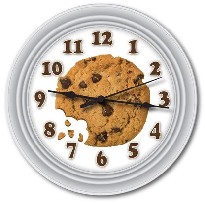 CHOCOLATE CHIP COOKIE WALL CLOCK   BAKERY KITCHEN GIFT  