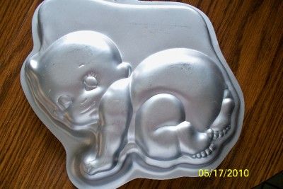 WILTON CAKE PAN SPECIAL DELIVERY~ CRAWLING BABY RARE  