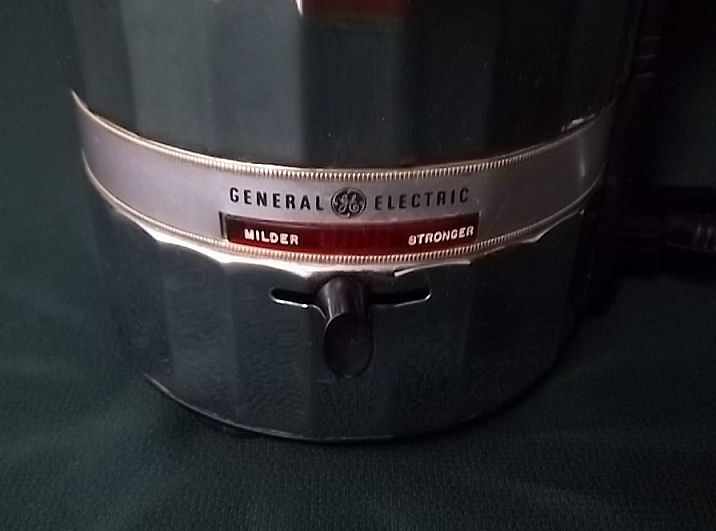   General Electric ART DECO Chrome COFFEE MAKER Electric Percolator