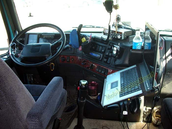 BIG TRUCK LAPTOP MOUNT FOR GPS / INTERNET / DVD  