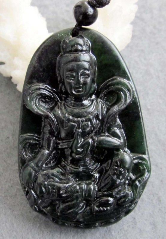 Black Green Jade Buddhist Kwan Yin Buddha Amulet Pendan  
