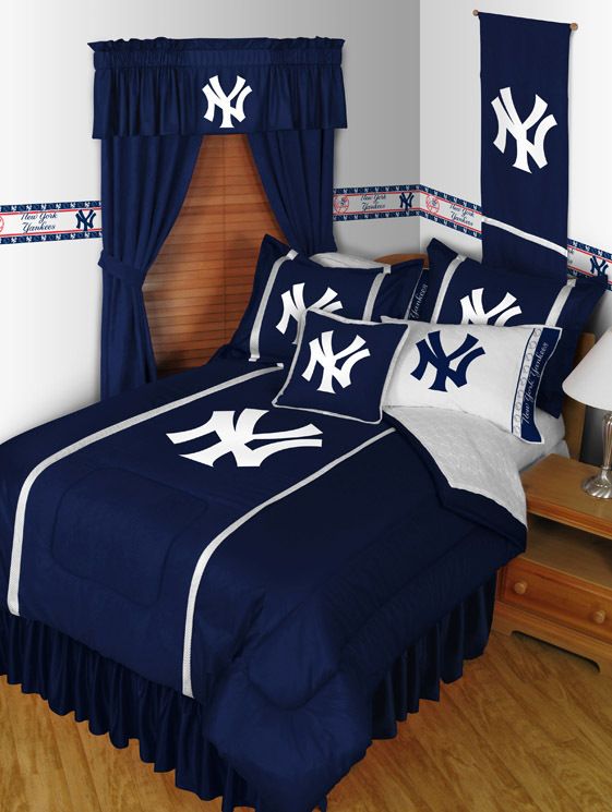 NEW YORK YANKEES *BEDROOM DECOR* **MORE ITEMS**  