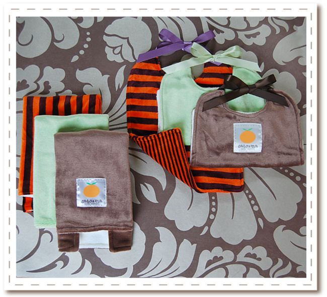 Our bamburp baby burp cloth is paired with our bamboo baby bib to 